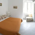 Aurora Caprese Villa *