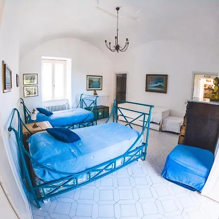 Aurora Caprese 카프리