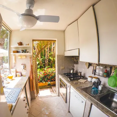 Aurora Caprese * Capri