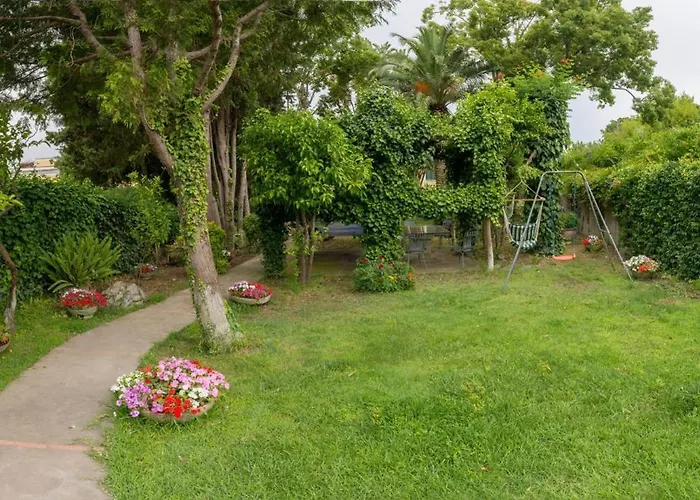 Aurora Caprese Villa