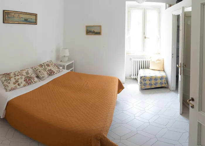 Aurora Caprese Villa *