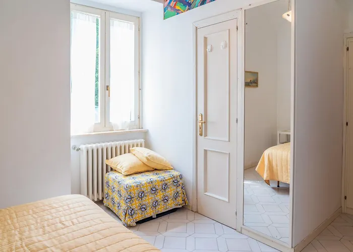 ヴィラ Aurora Caprese カプリ